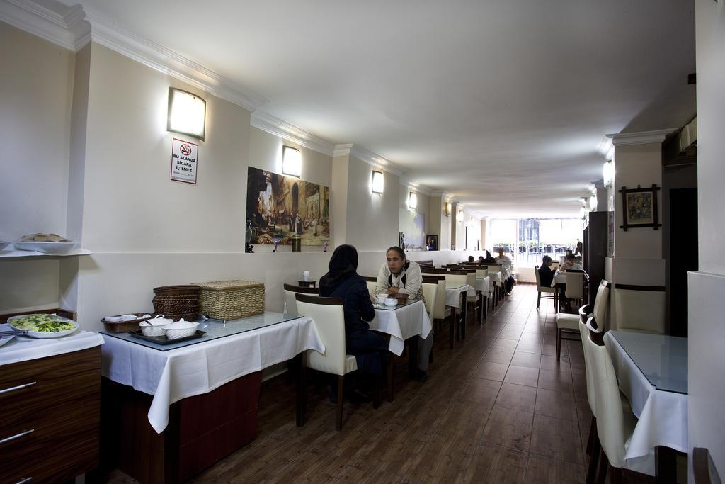 Grand Zentrum Hotel & Cafe Restaurant - Taksim Square Estambul Exterior foto