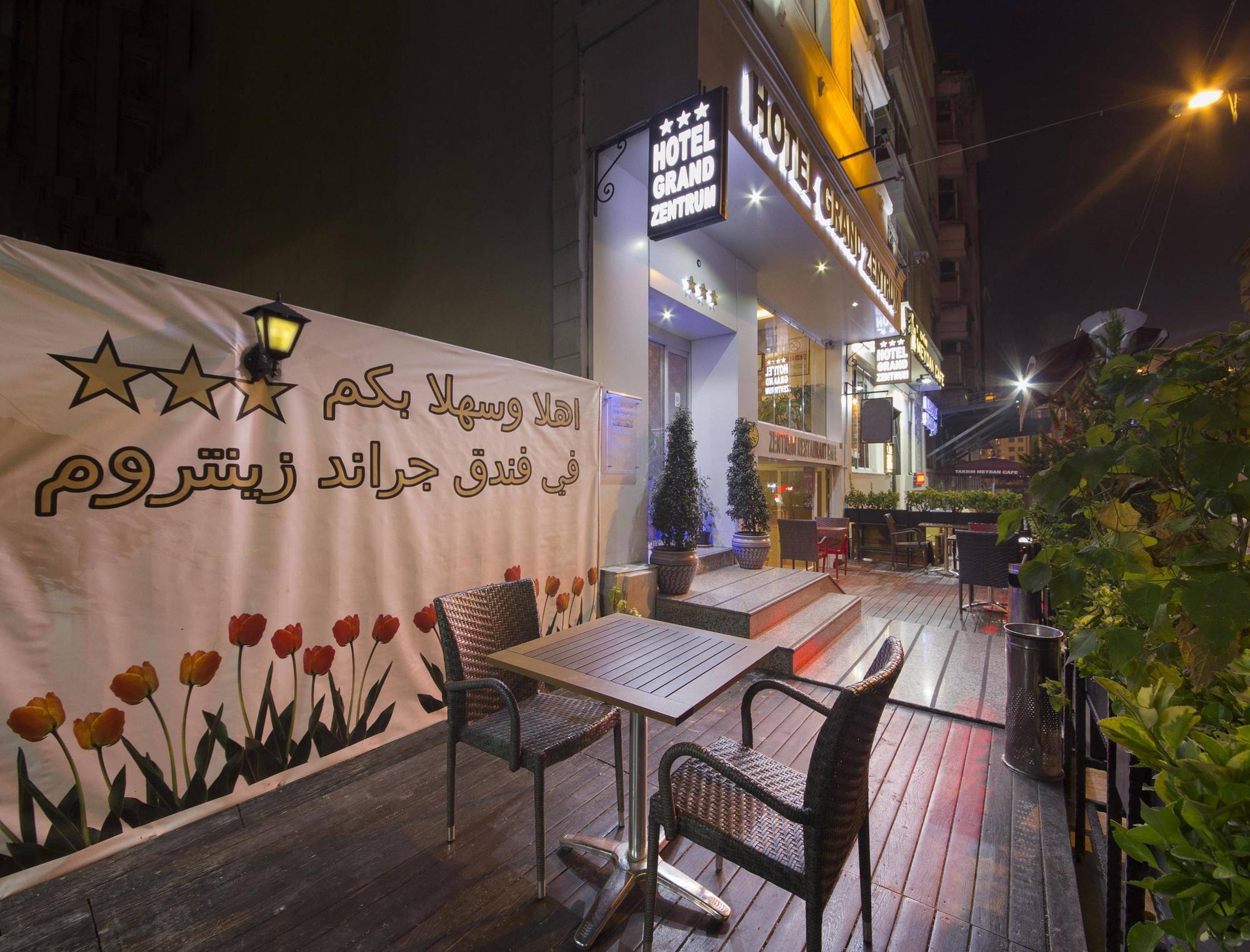 Grand Zentrum Hotel & Cafe Restaurant - Taksim Square Estambul Exterior foto
