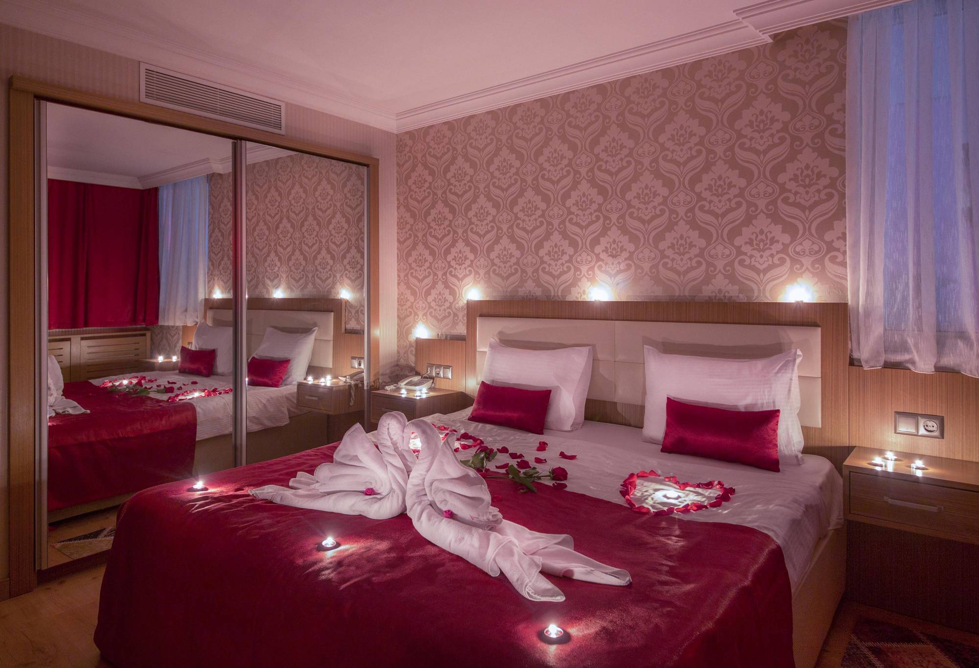 Grand Zentrum Hotel & Cafe Restaurant - Taksim Square Estambul Exterior foto