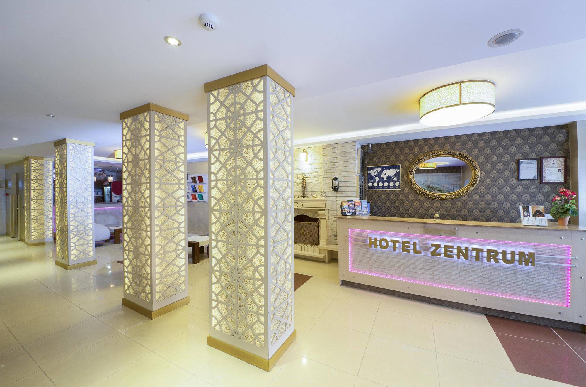 Grand Zentrum Hotel & Cafe Restaurant - Taksim Square Estambul Exterior foto